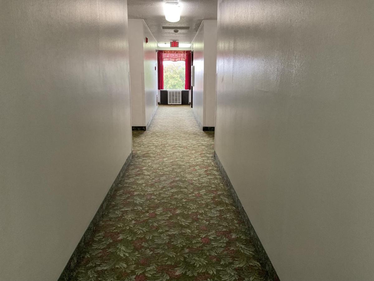 Budget Host Inn Buffalo Exterior photo